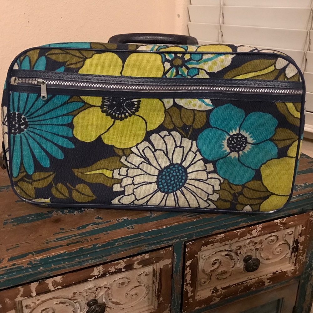 VINTAGE VINTAGE VINTAGE